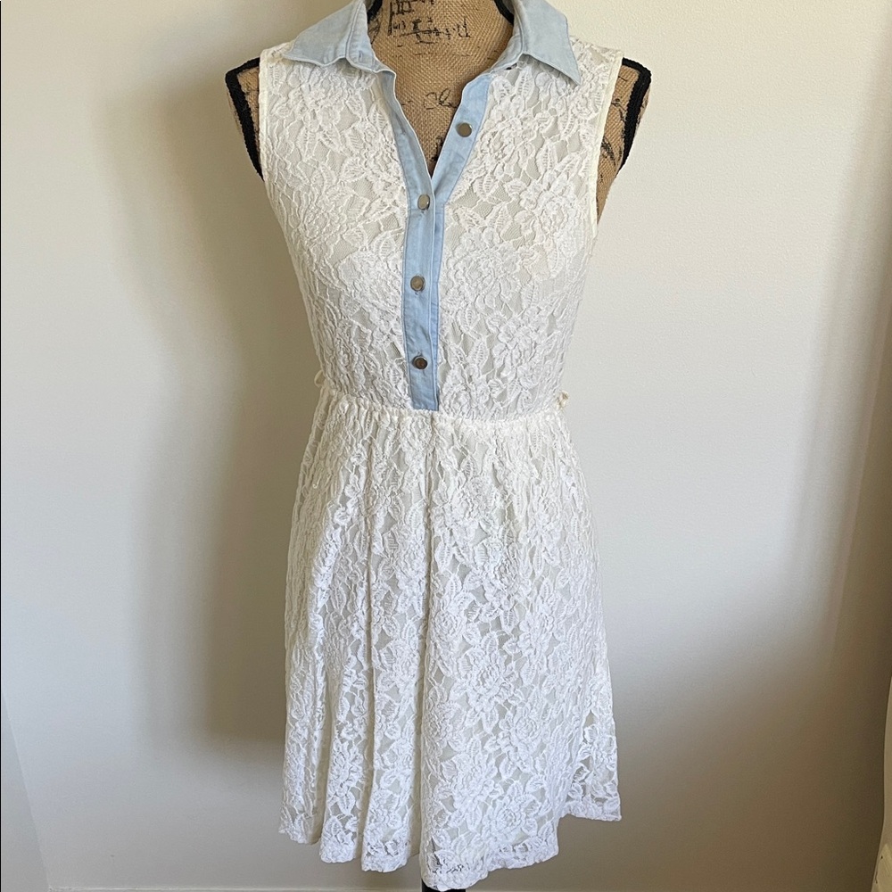 Iris White Lace Mini Dress with Blue Collar, size M